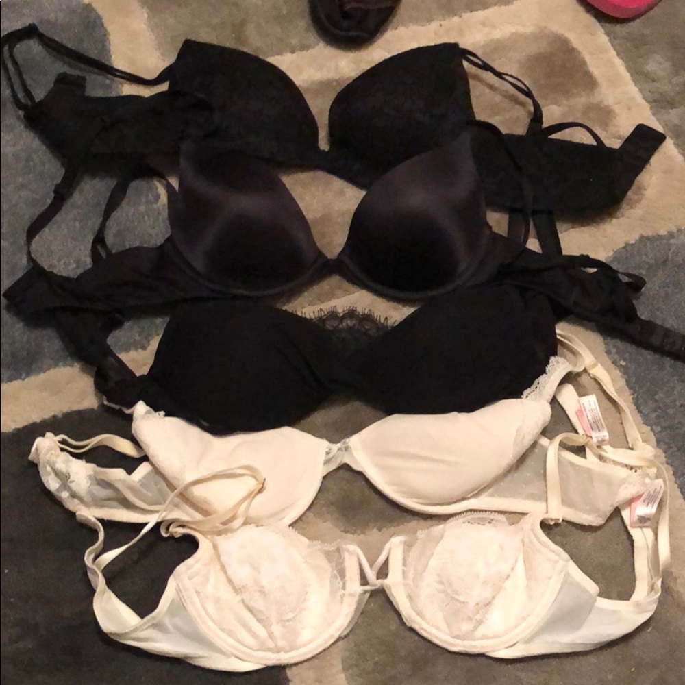 Lot of 5 Women’s Bras size 34B